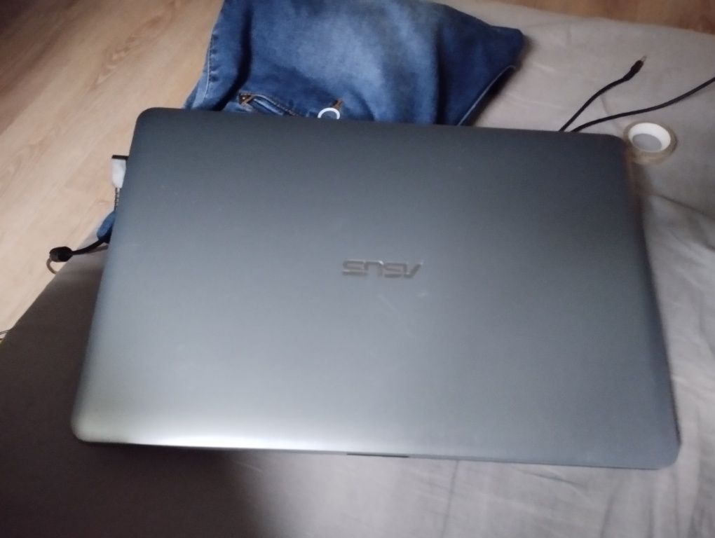 Laptop Asus z 2018r