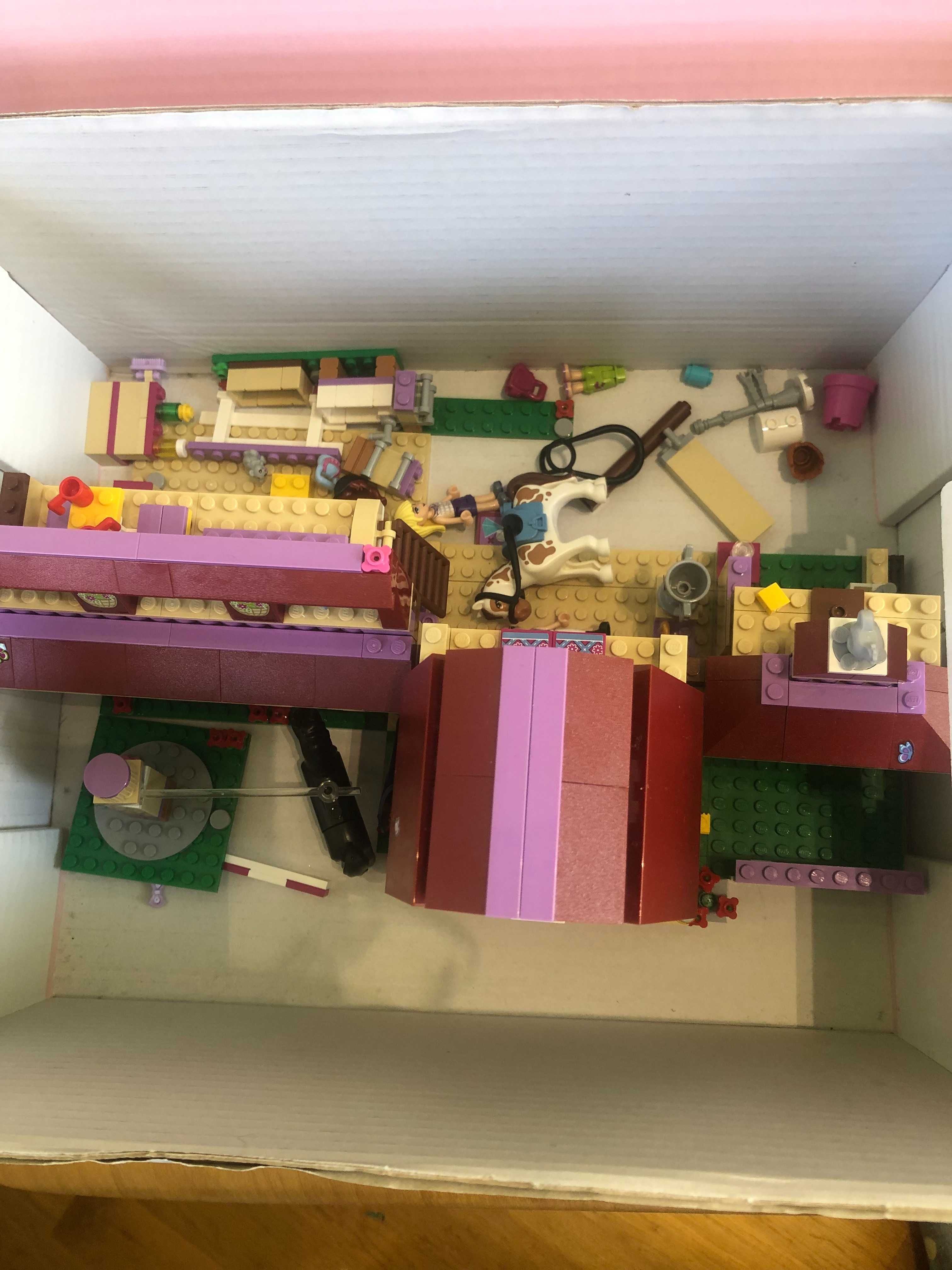LEGO 41126 Friends Klub jeździecki w Heartlake