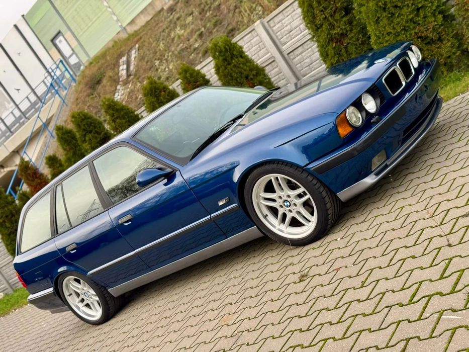 BMW M5 bmw e34 m5 3.8  touring nurburging AVUS