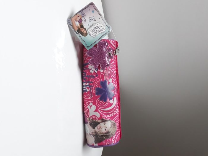NOWY nieużywany piórnik Disney Violetta, prezent-możliwość wysyłki