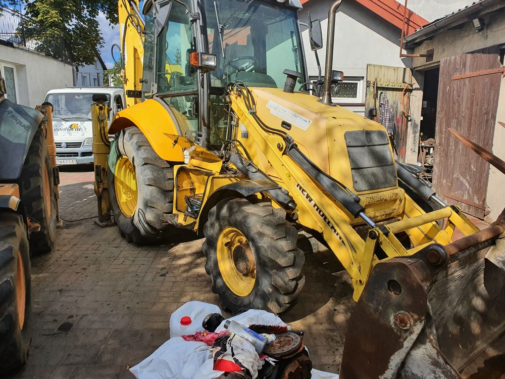 Koparko-ładowarka New Holland LB95B 2006