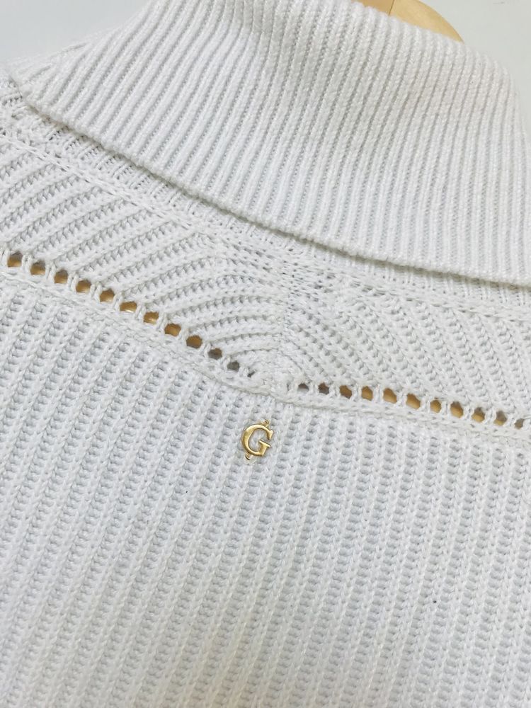 Sweter damski bialy wiosenny zimowy Guess S M L golf