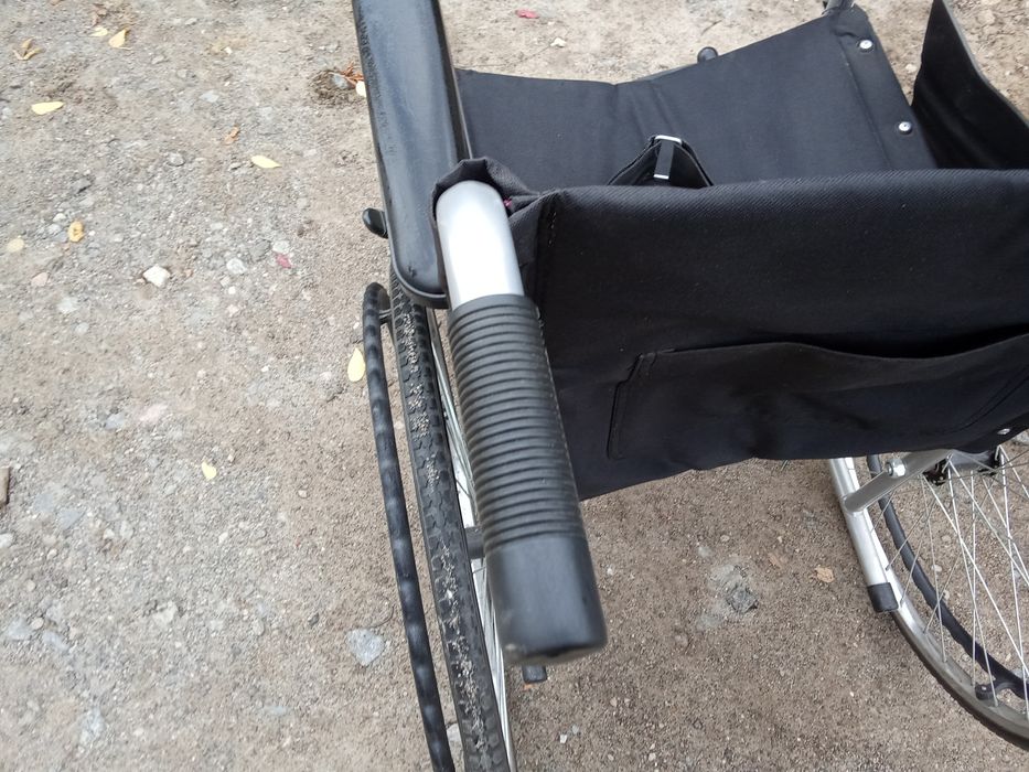 Инвалидная коляска