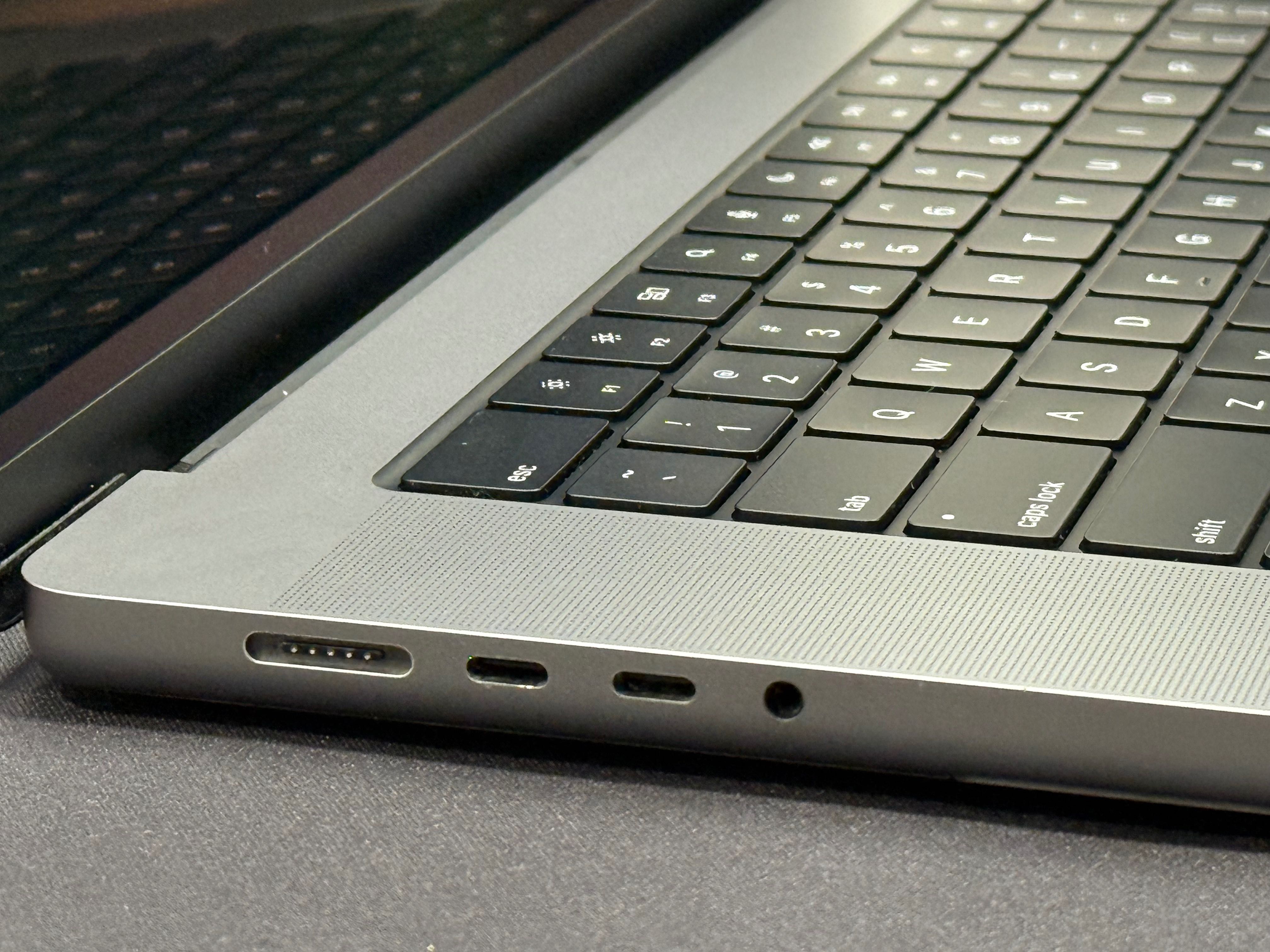 MacBook Pro M1 16" - 1TB - 16GB RAM