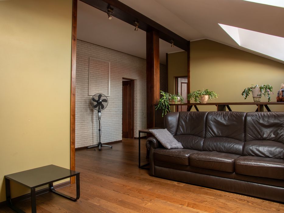 Терміновий продаж 5-ти кімнатної квартири в новобудові на вул. Рубчака