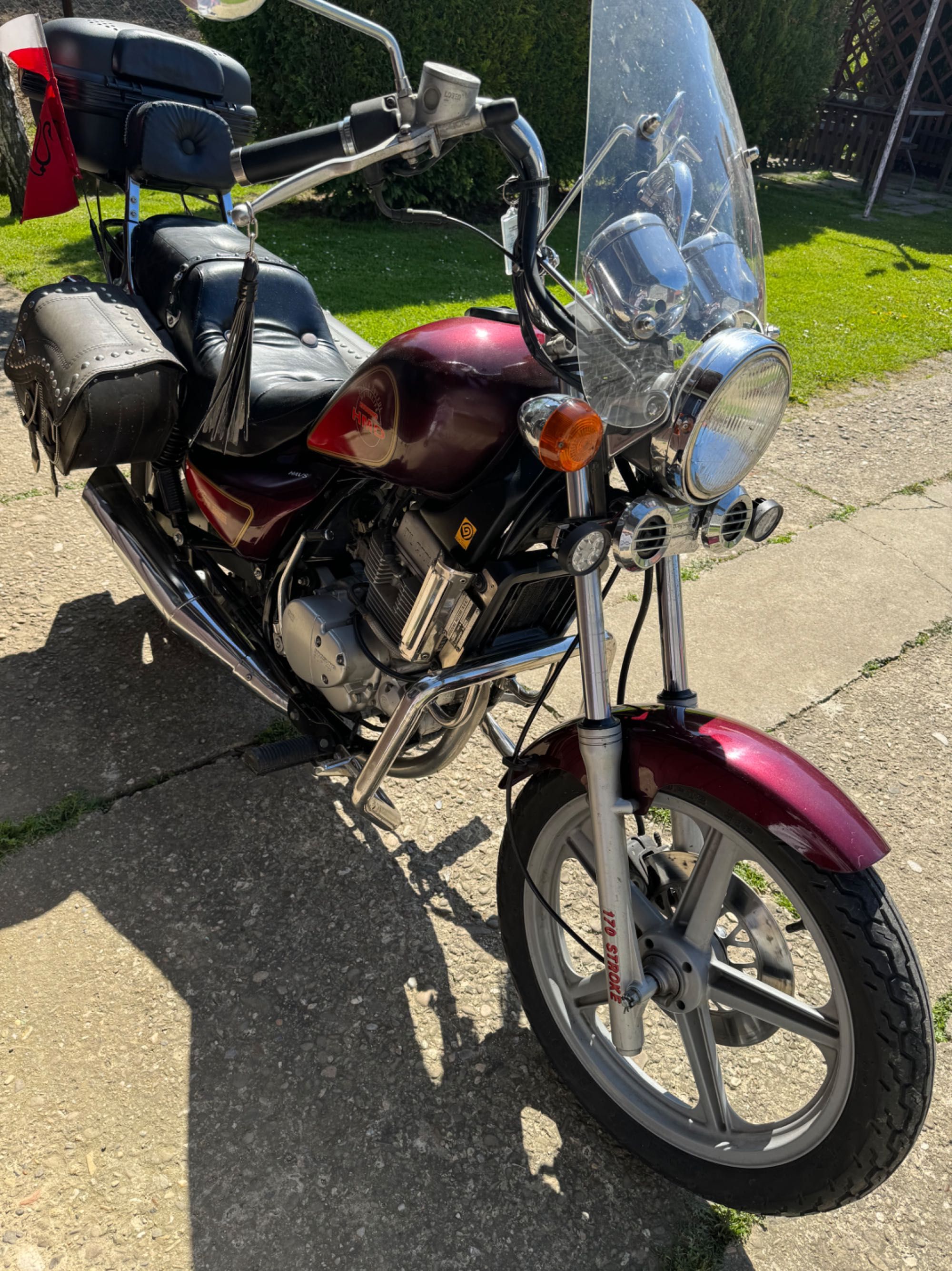 Motocykl Hyosung ga125