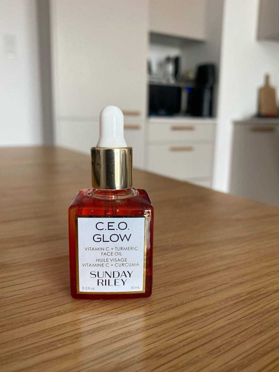 Sunday Riley C.E.O. Glow 10 ml, serum