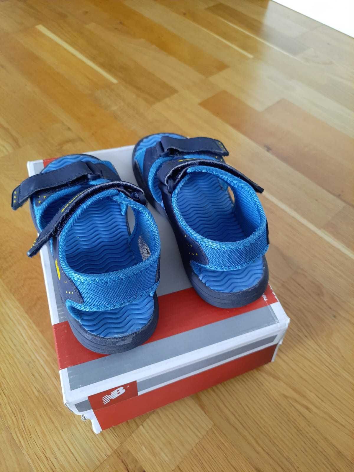 Sandały NEW BALANCE 32.5 niebieskie