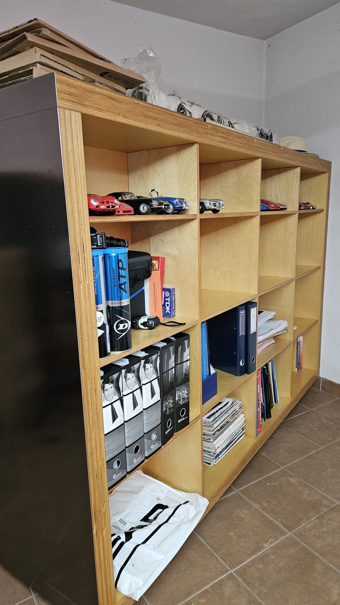 Movel Estante de Escritório frente e verso - 215×140×60
