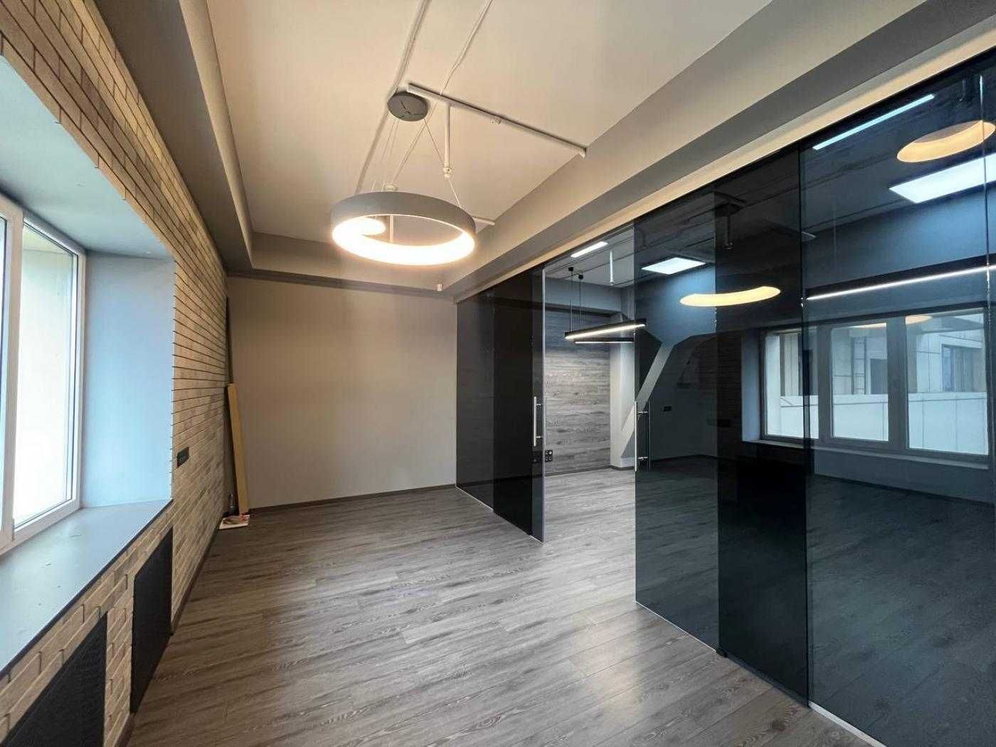 Оренда сучасного офісу 50м² БЦ Palladium City, Либідська, 700$