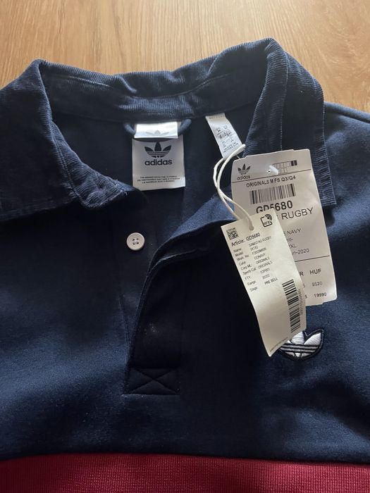 Polo adidas tamanho M