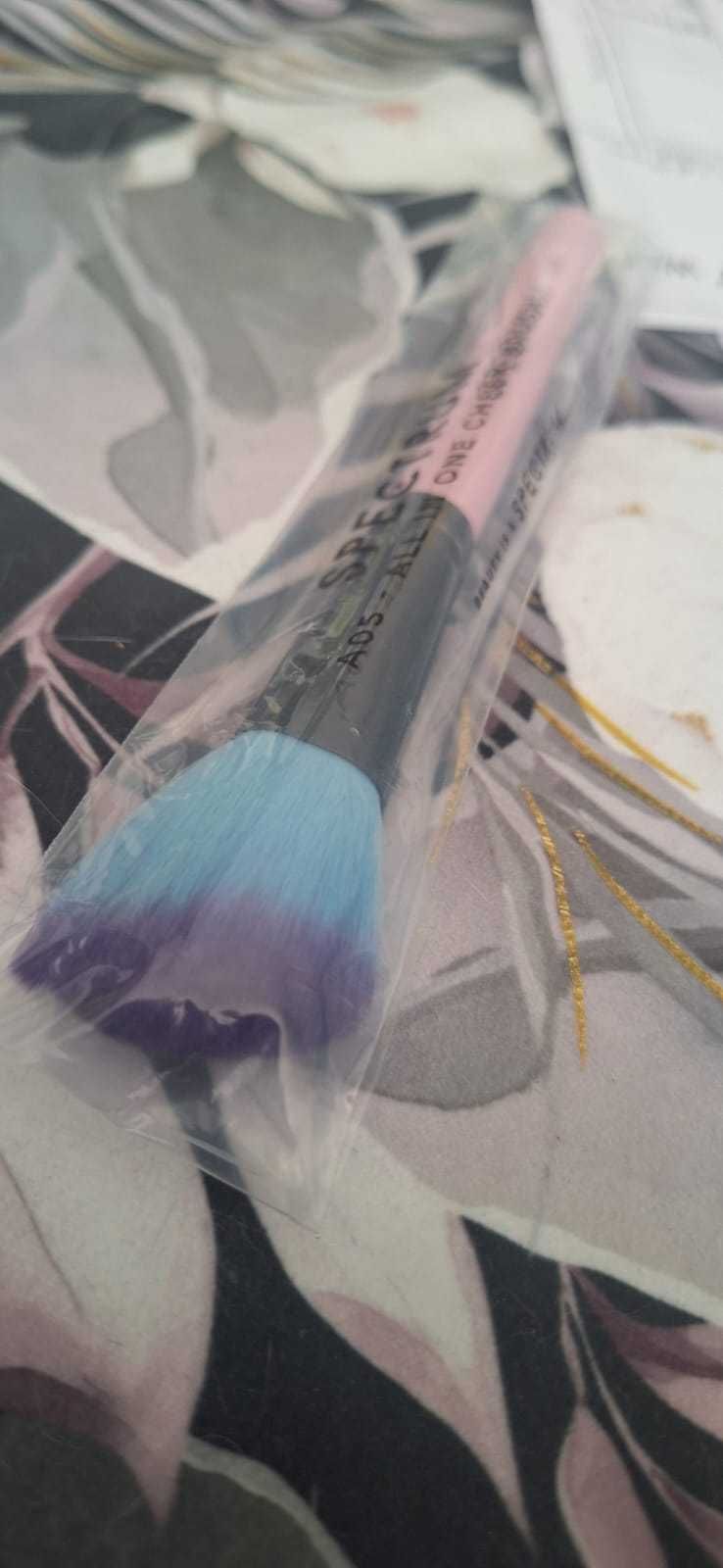 Spectrum A05 Blusher Brush- pędzel do różu o wartości ponad 44 zł