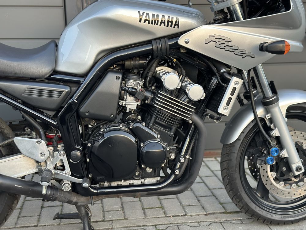 Yamaha Fazer 600 z 2001r 1 wlasciciel Niemcy 14 tys km