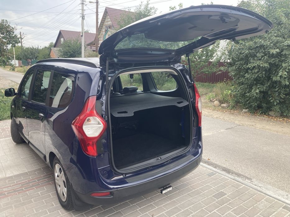 Продам автомобіль Dacia Lodgy 2014р