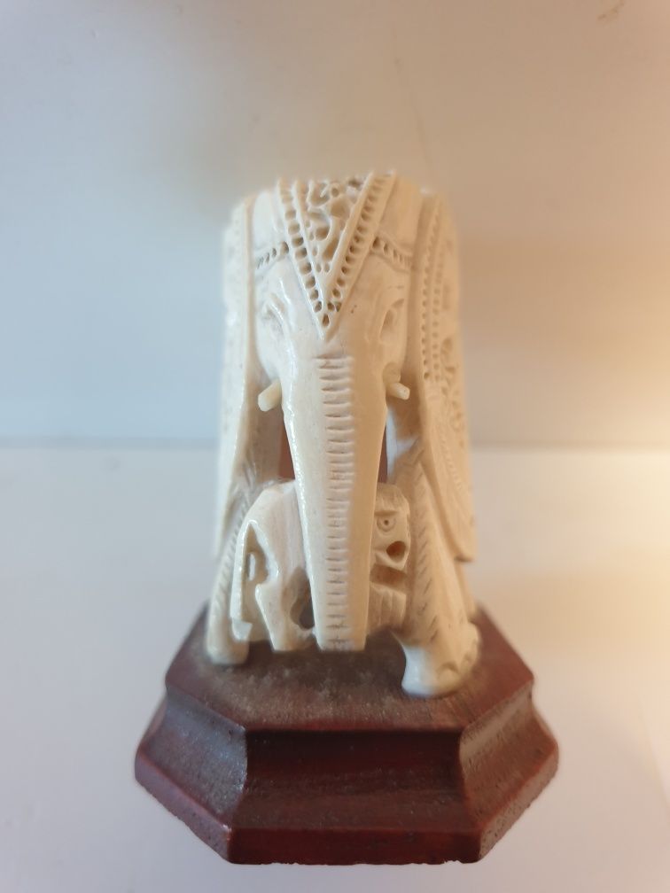 Lindas preciosas antigas esculturas asiaticas - elefante + dragão