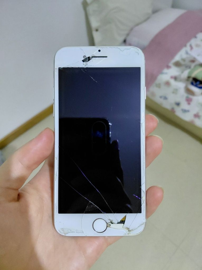 Iphone 7 ecrã partido