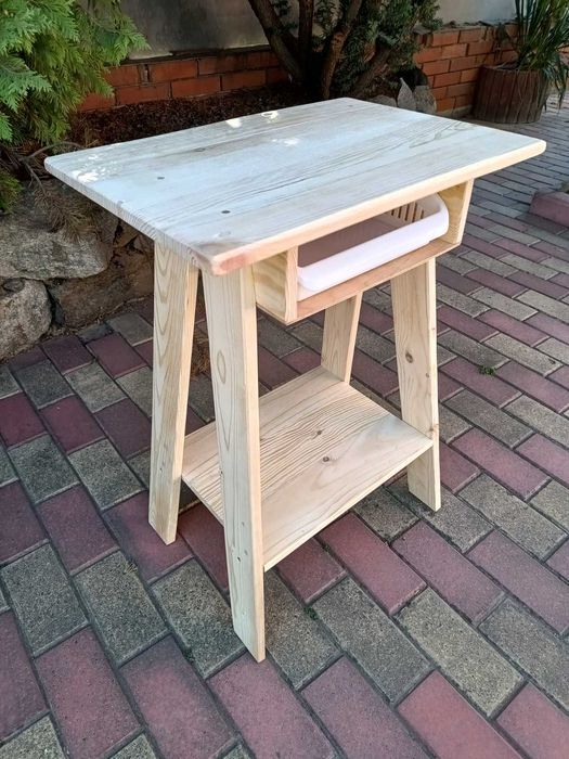 Столик садовый, балконный, уличный.