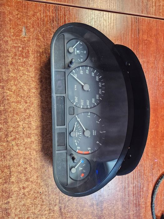ZEGARY LICZNIK BMW E46 3.0D COUPE 0263639227