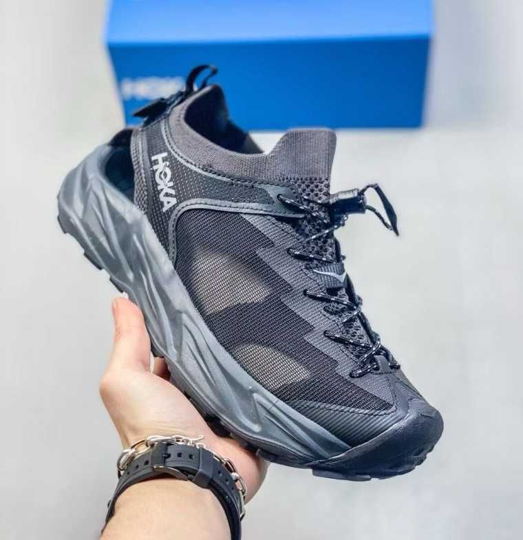 Взуття туристичне чоловічі сандалі Hoka M Hopara 2