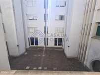 Apartamento T2+1, num2º andar, em prédio com elevador, no centro de Ma