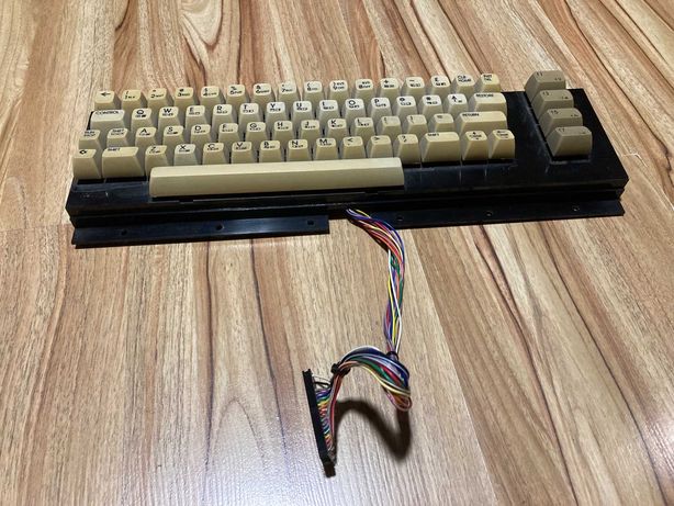 Commodore 64 - klawiatura - sprawna