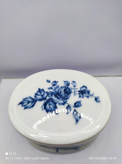 Bomboneira da Vista Alegre Antiga Floral em tons de Azul 15,5 x13,5 cm