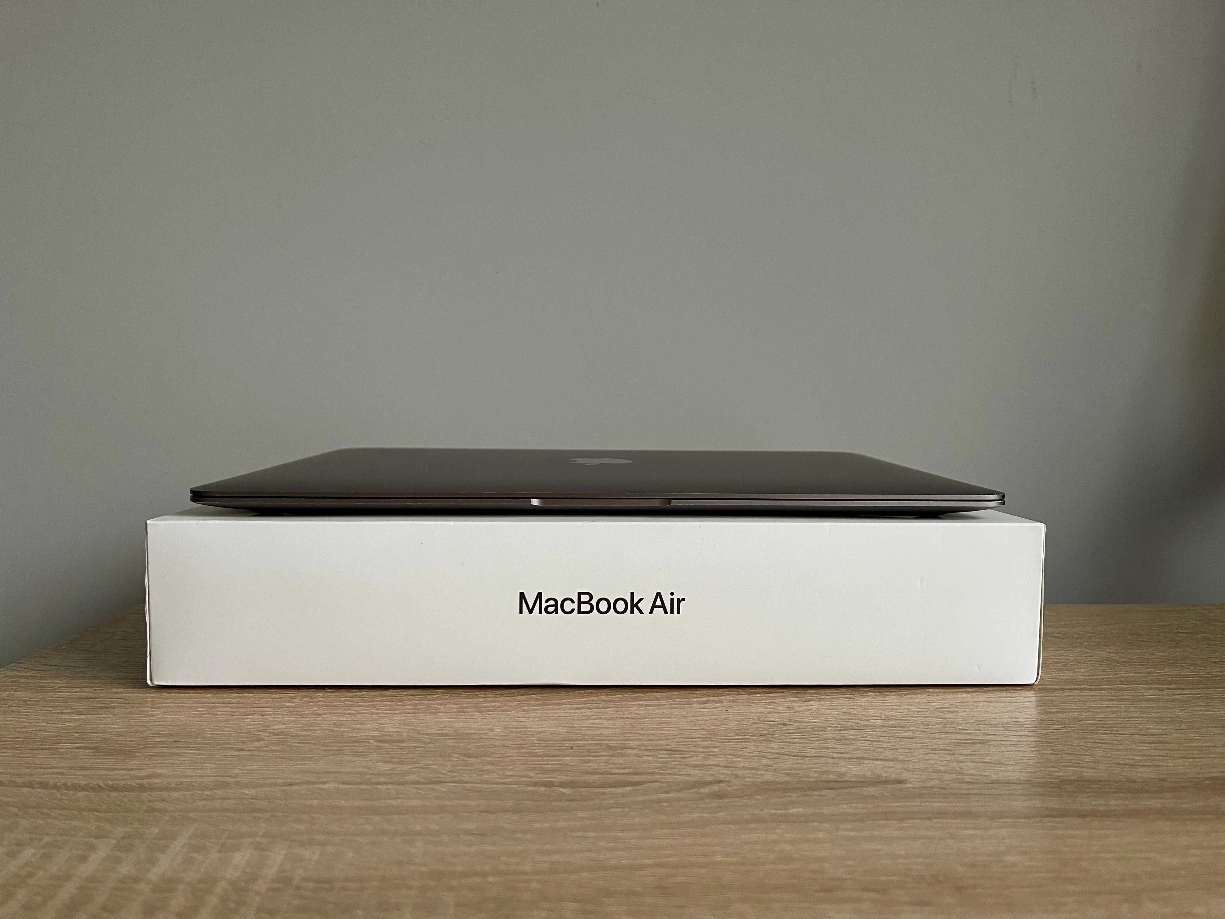 MacBook Air 13 M1 8/256 bat 94% 17час/ 1.27кг Gray/ Коробка / Гар 3мес