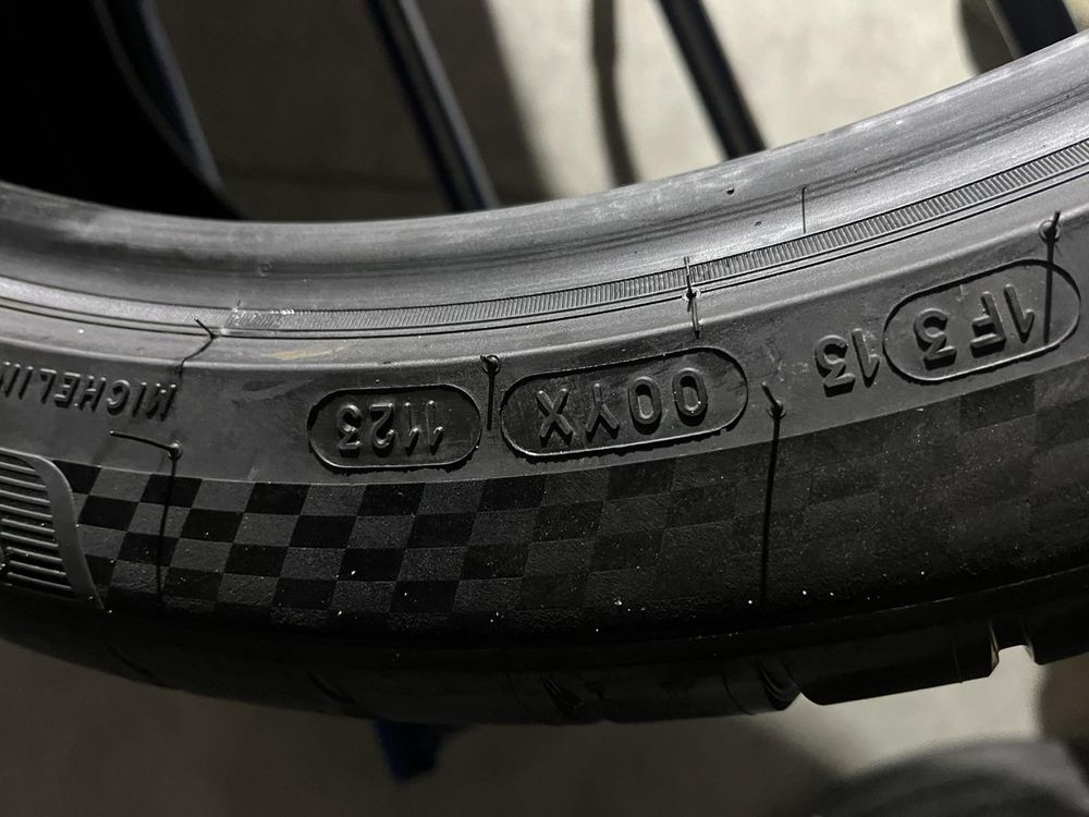 285/35/22 R22 Michelin Pilot Sport 4S 4шт нові