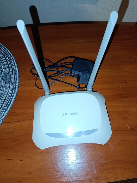 TP-LINK модем, бездротовий маршрутизатор