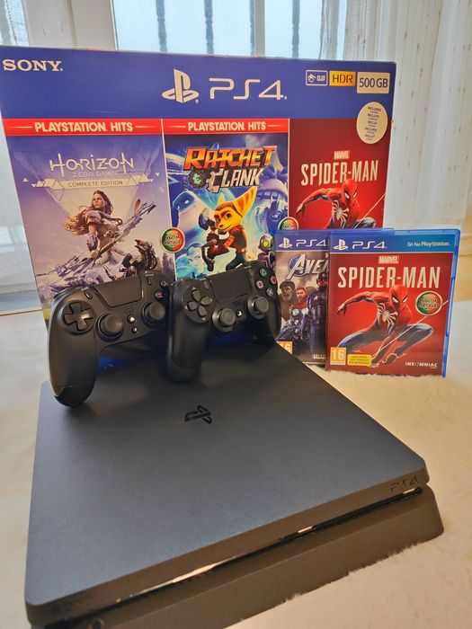 PS4 + 2 Comandos + 2 Jogos