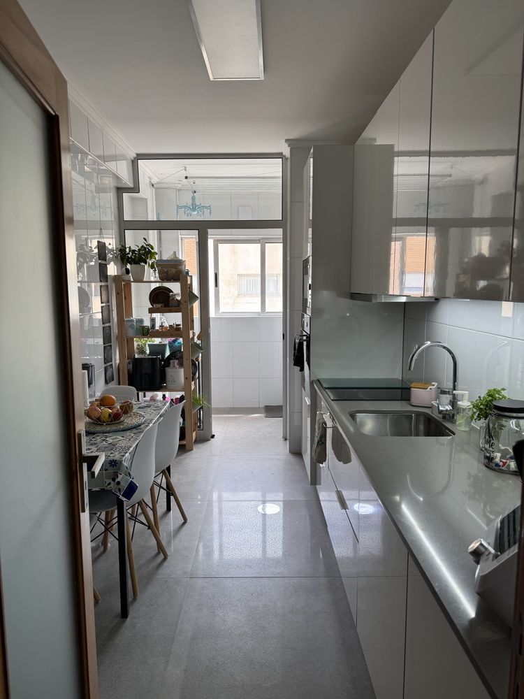 Apartamento T1+1 - Castêlo da Maia