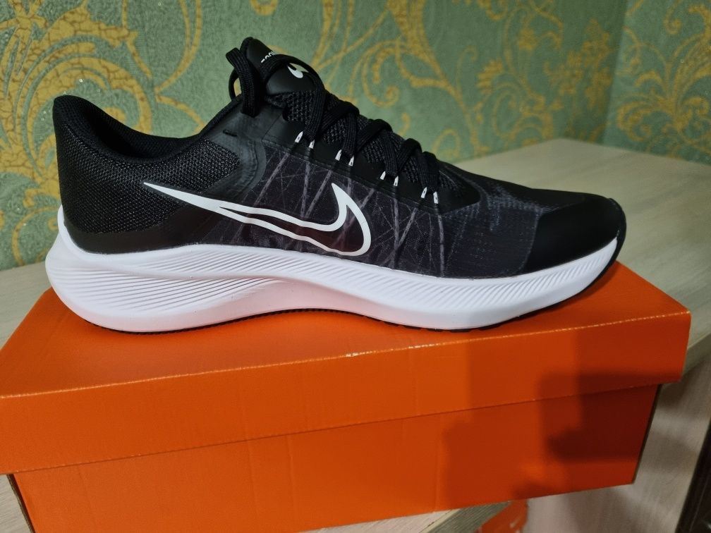 Крассовки NIKE ZOOM WINFLO 8 оригинал