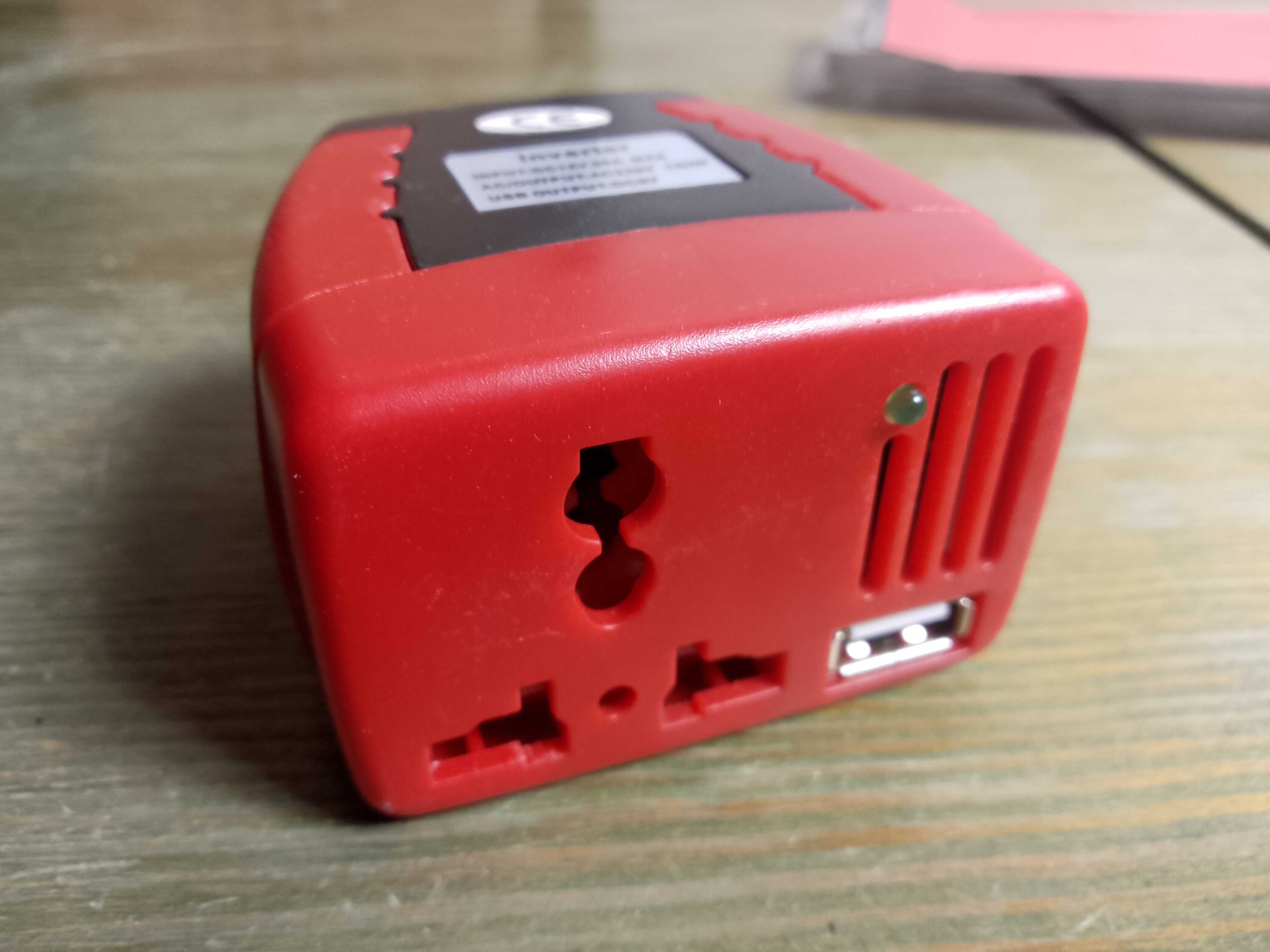 Ładowarka przetwornica napięcia z gniazda zapalniczki na 220V USB