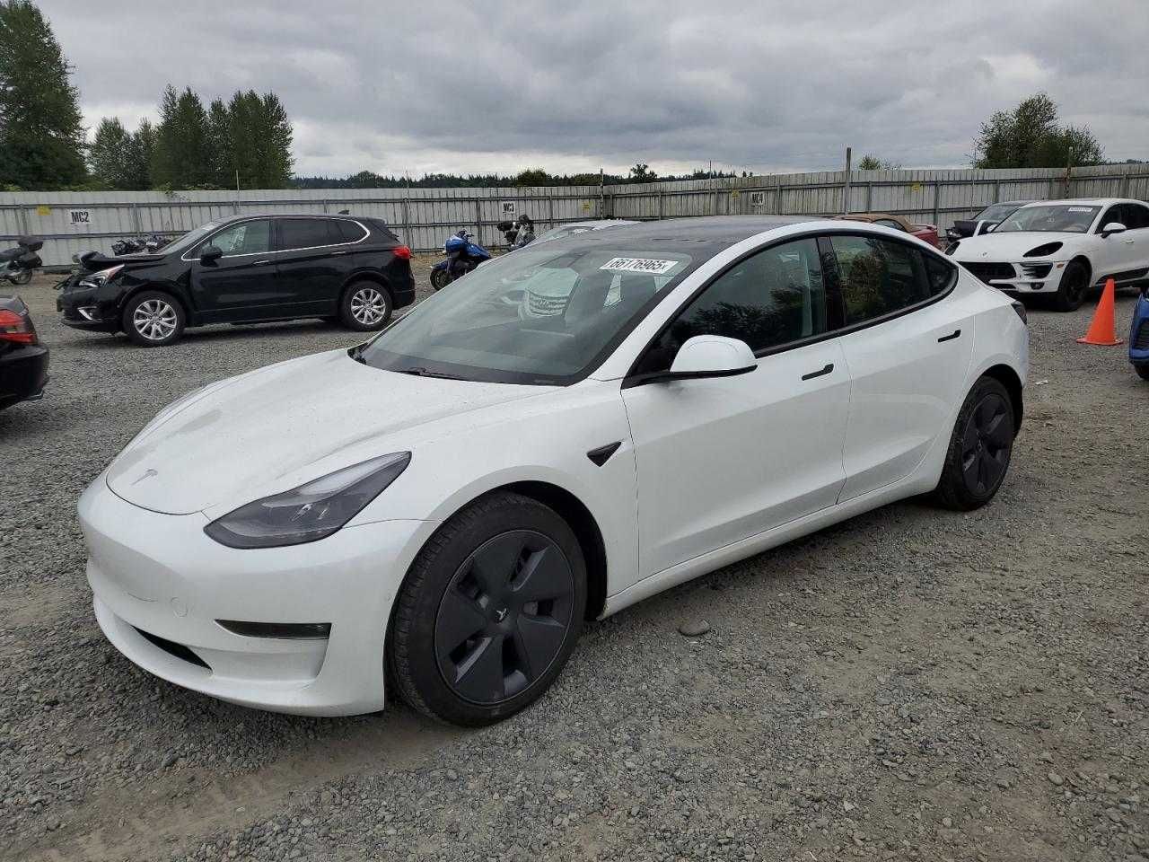 Tesla Model 3 2021 Пригон зі США
