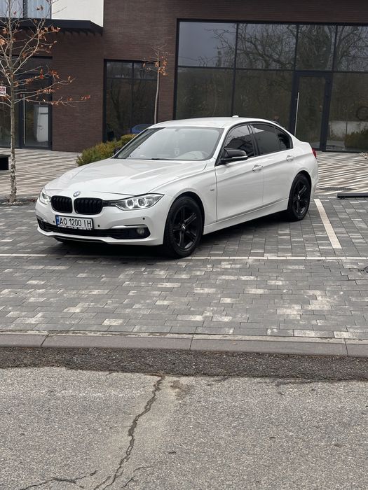 BMW F30 318d 2012
