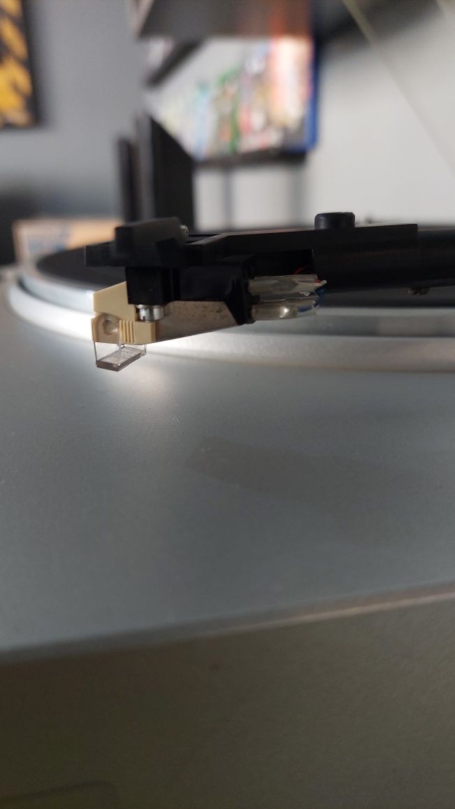 Leitor de Vinil Sharp Turntable RP-155