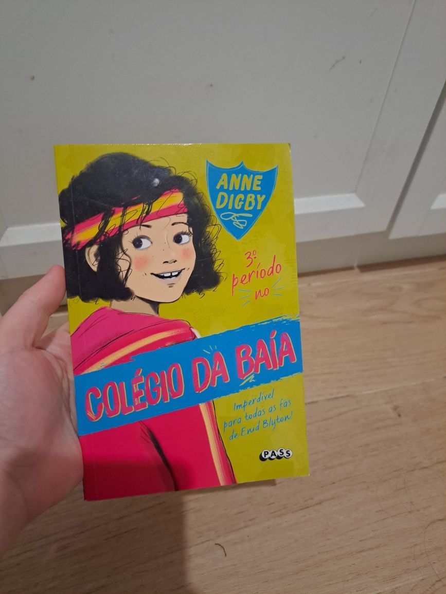 Livros em segunda mão