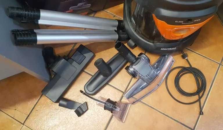 Пилосос для хімчистки. Пилосос миючий. Пилосос для мийки авто.