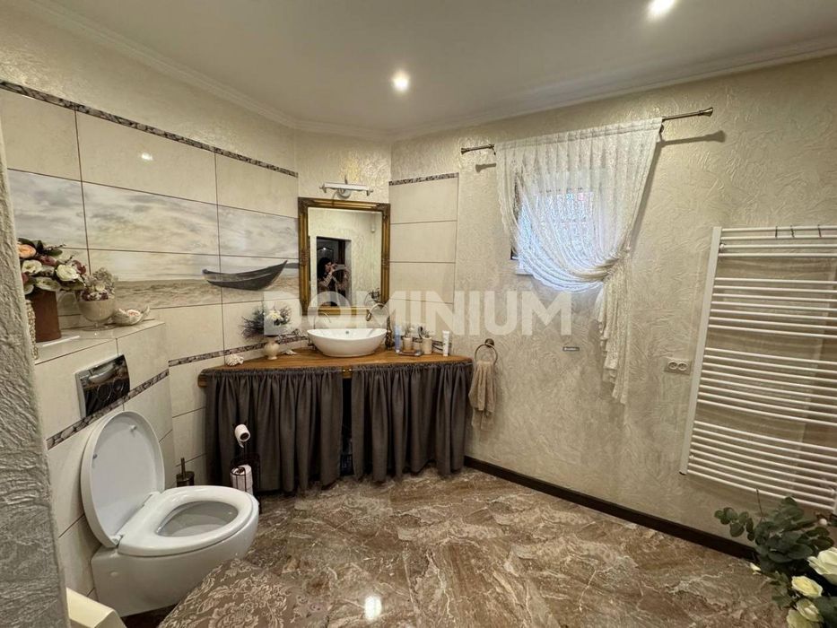 Продається будинок в м. Хуст, вул. Братів Шерегиїв