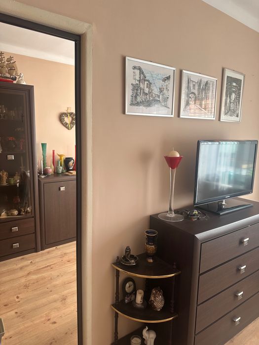 Sprzedam mieszkanie  z meblami