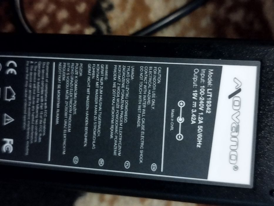 Zasilacz laptopa Movano