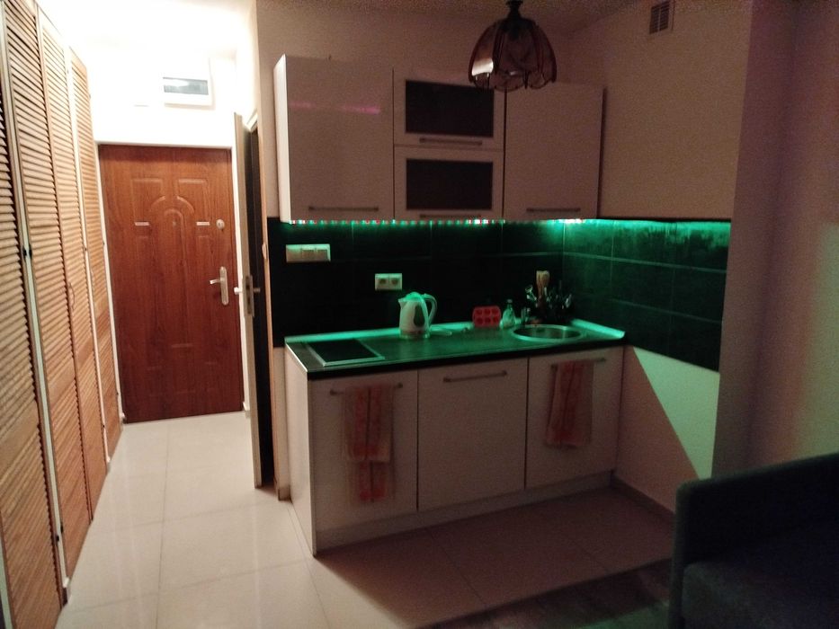 Sprzedam umeblowaną kawalerkę w Katowicach ul. Oswobodzenia