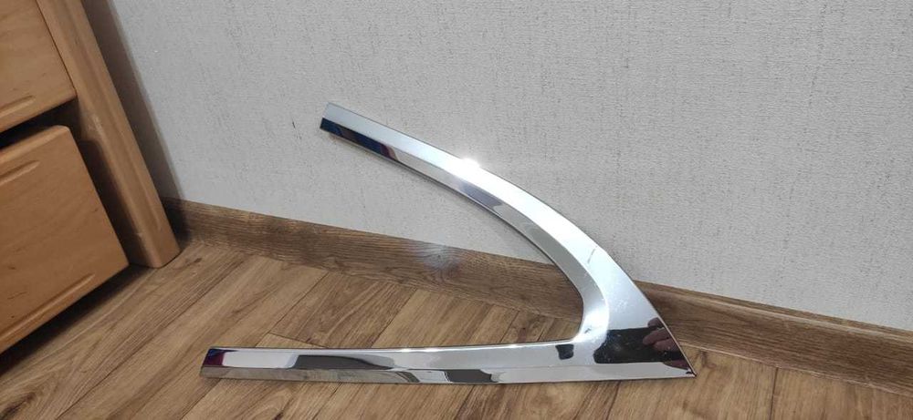 Молдинг хром заднего стекла Tesla