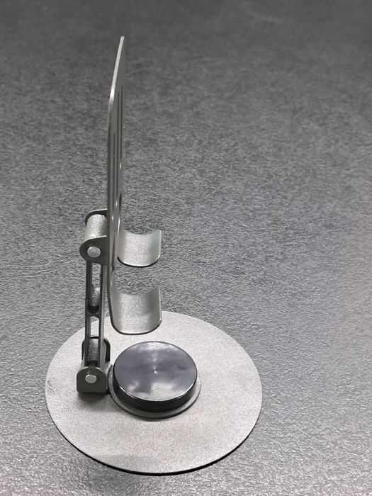 Подставка под телефон, планшет.   МЕТАЛЛ