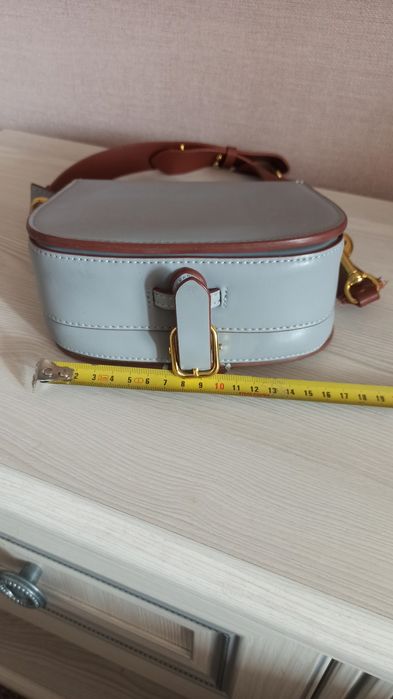 Женская  сумочка  кожа.