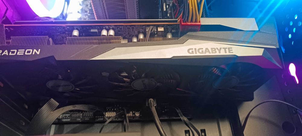 Системный блок.AMD Ryzen 5 3600.DDR4 16GB Radeon-6600ХТ .SSD500GB