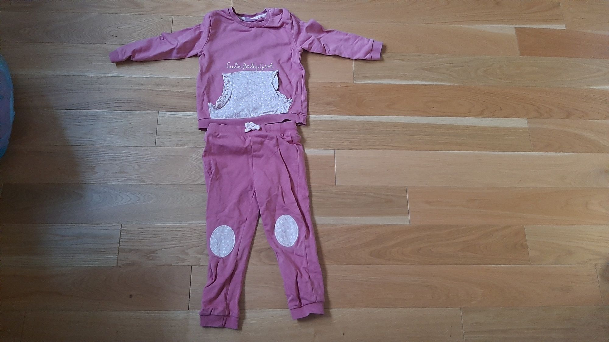 Różowy pudrowy róż komplet zestaw bluza i spodnie 98 rozmiar So Cute