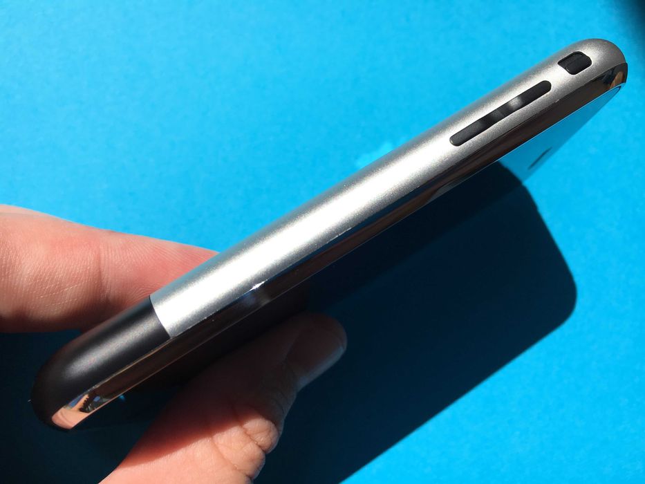 Apple iPhone 2G 8GB - як НОВИЙ ! - Оригінал ! - vintage phone