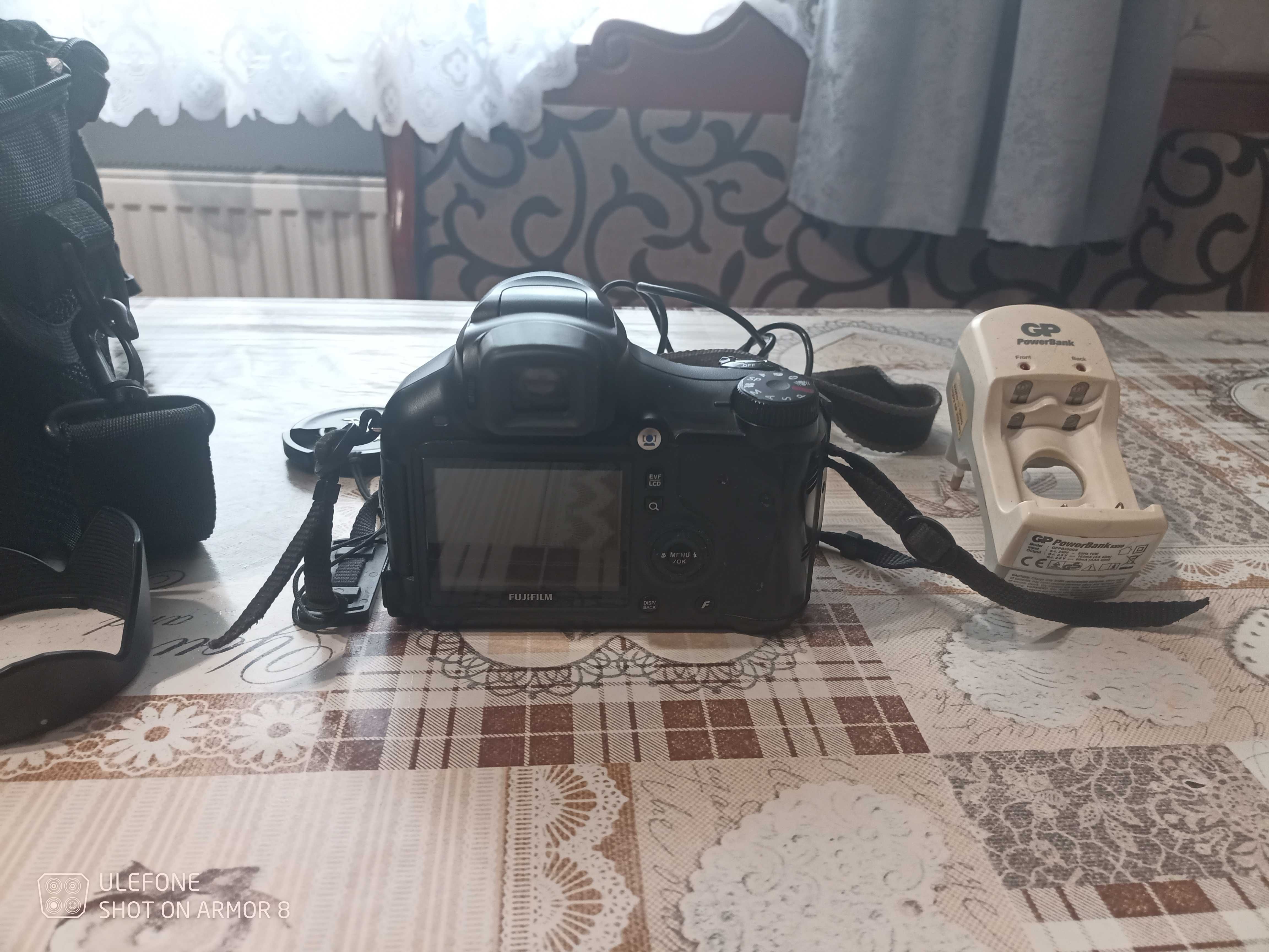 фотоапарат FinePix s6500 fd з сумкою та зарядкою
