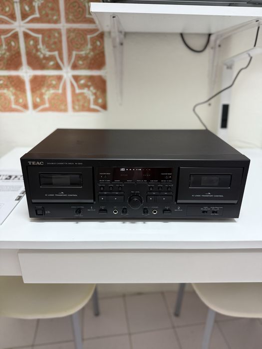 Deck de cassetes duplo TEAC W-1200